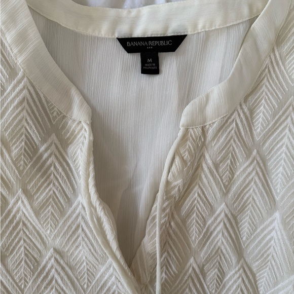 3 White and Blue Patterned Dress Shirt - Women’s Size Medium - Picture 10 of 10